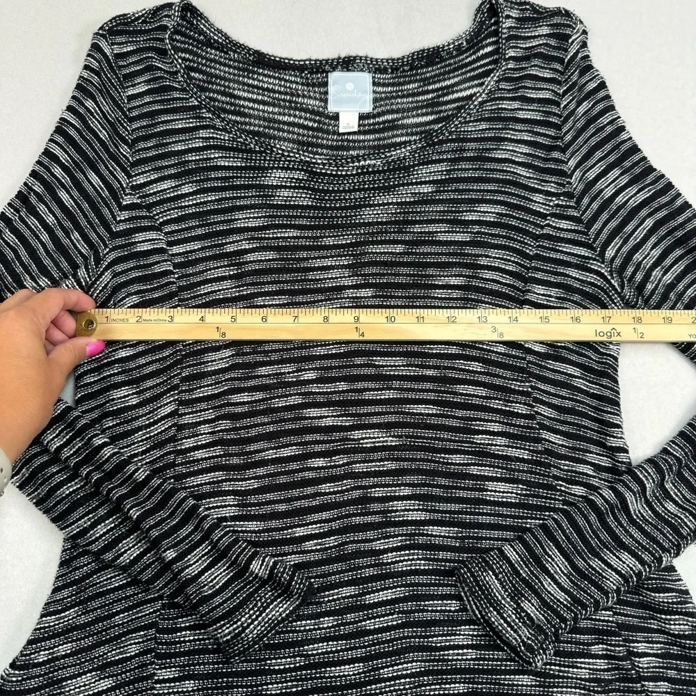 Sunday Long Sleeve Striped Sweater Womens Size Large Black White Knit